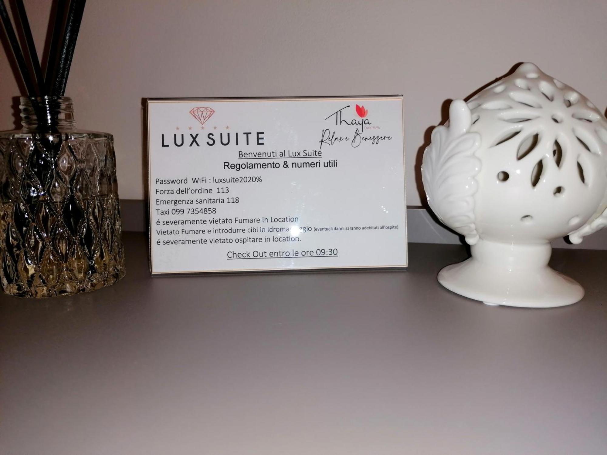 Lux Suite Taranto Room photo